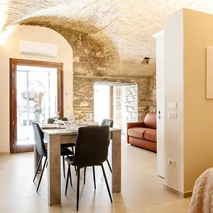  Appartamento Loft Moderno In Centro Storico